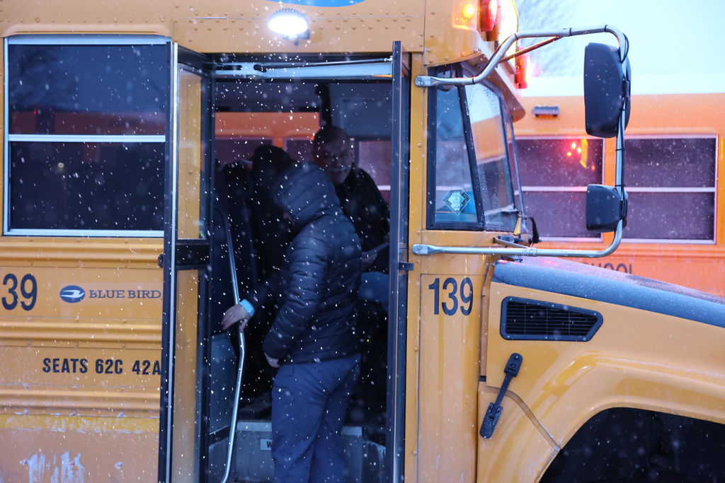 Student Council Delivers Valentines
