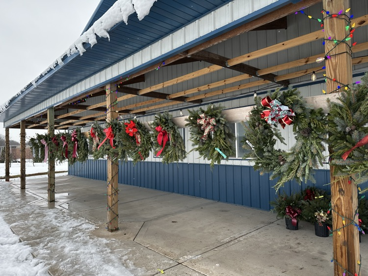 Wreaths and Porch Pot Sales