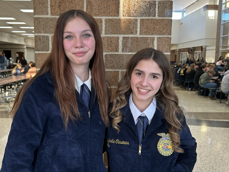 Vivian Von Drasek and Izabella Casanas at Public Speaking LDE