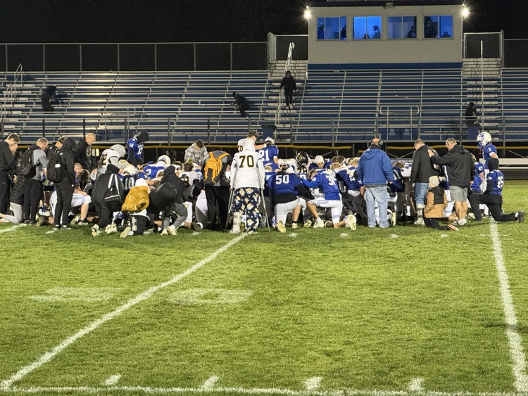 Football vs West Lyon