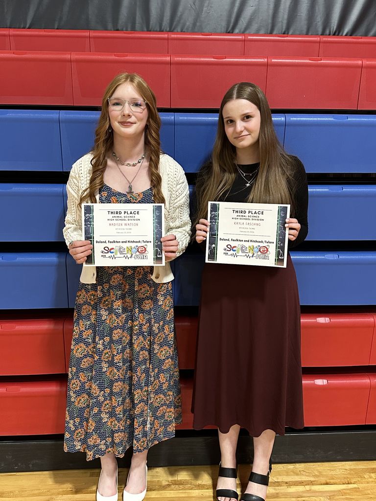 Madisen & Kayla-Animal Science 3rd