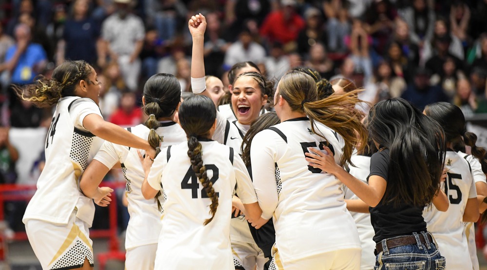 girls cheering on court