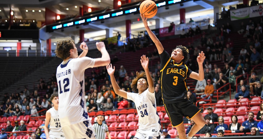 hobbs player making a lay up