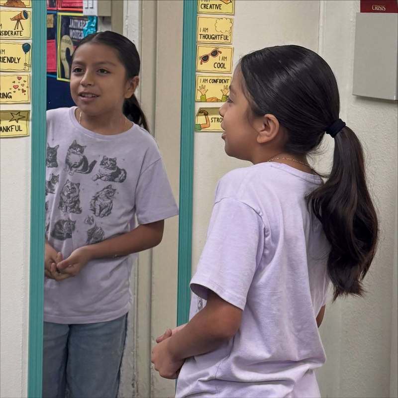 girl in miirror