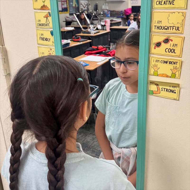 girl in mirror