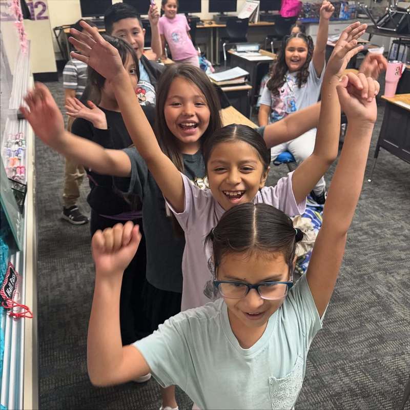 kids cheering