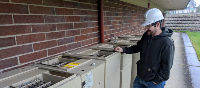 Contractor from Milling Design Build began work at the Hockinson Community Ed Center and the District office to retrofit the HVAC systems in 2021-22.