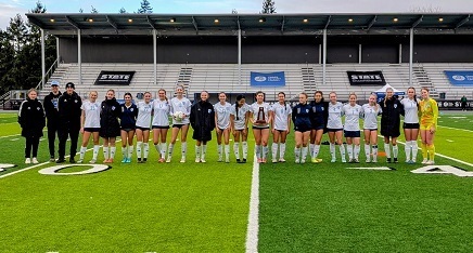 Photo of HHS Girls Soccer Team following 2025 State Tourney