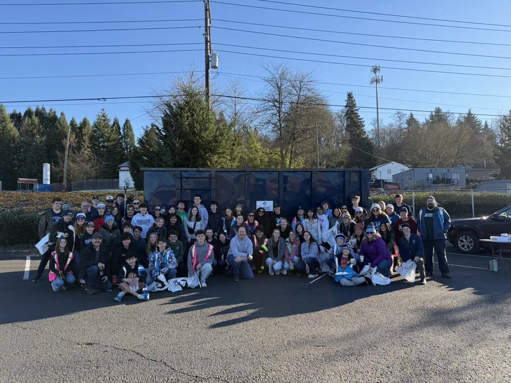 Volunteers pose together at the HHS Music Boosters’ 6th Annual Community Clean Up.