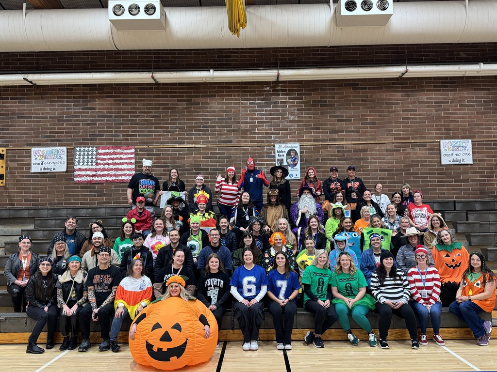 HHES Staff Halloween Picture