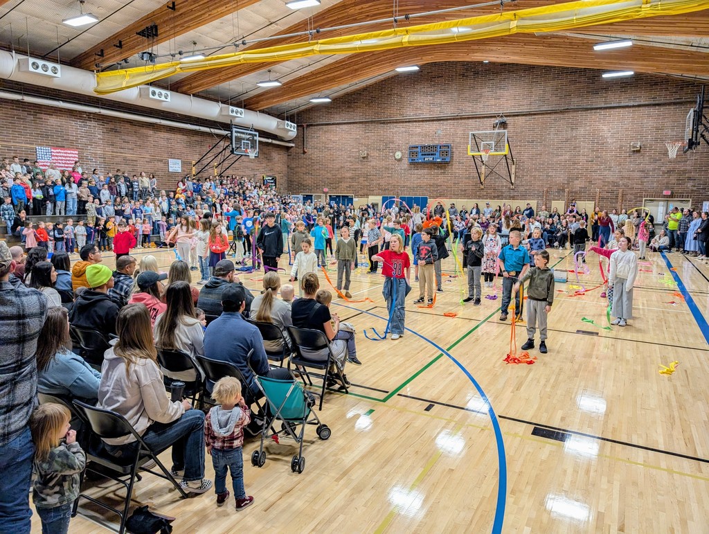 Photo of students performing at HHES AM Veterans Day Assembly