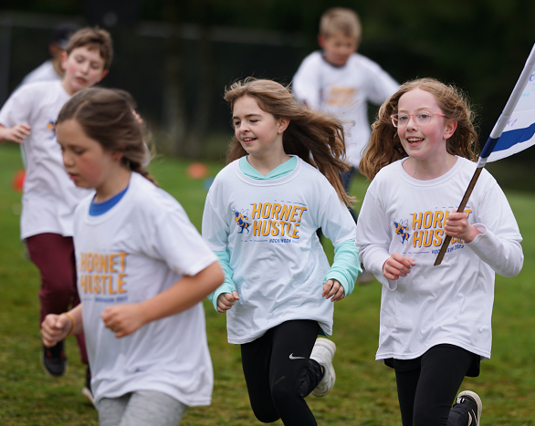 Kids running in HHES Fun Run