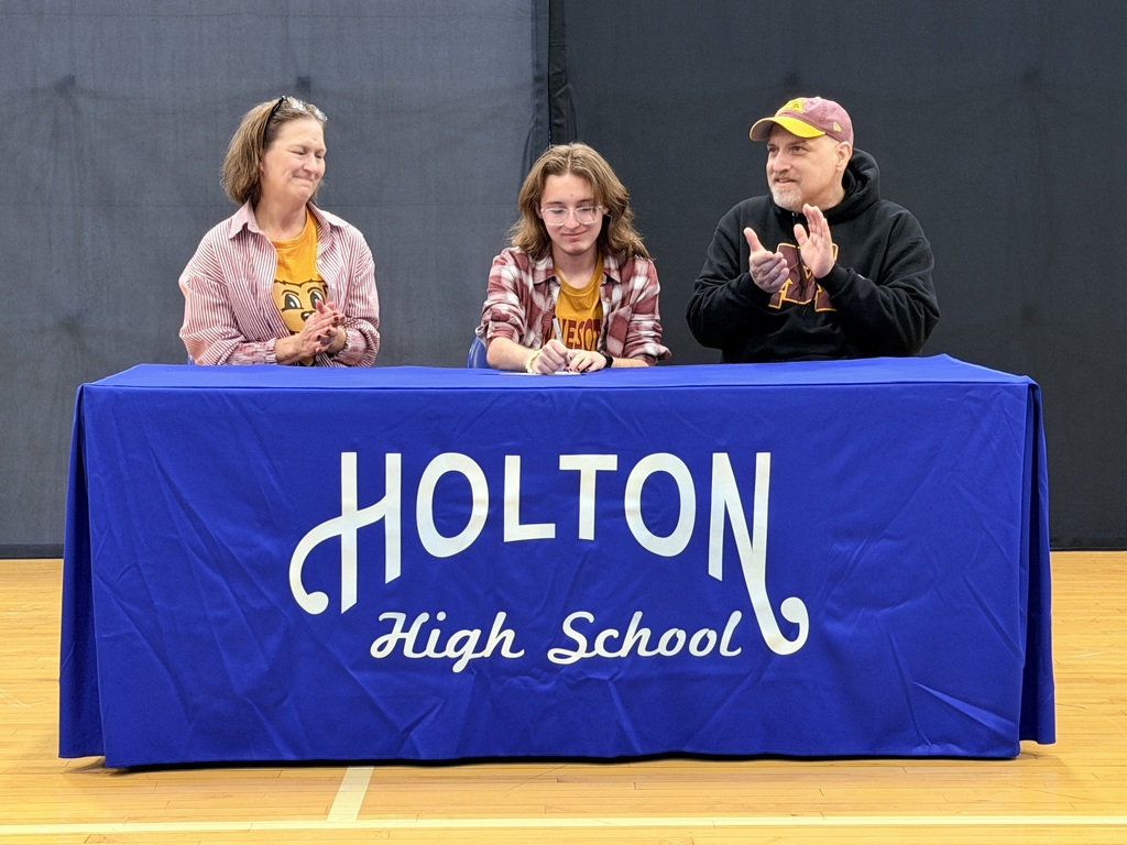 Senior Signing