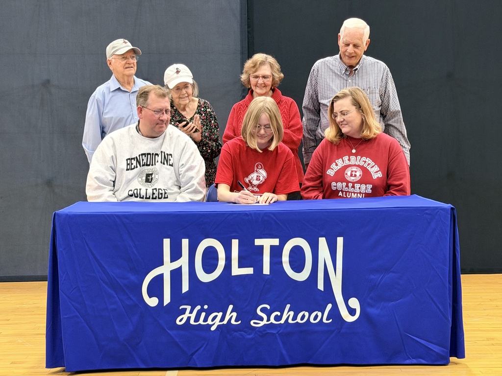 Senior Signing