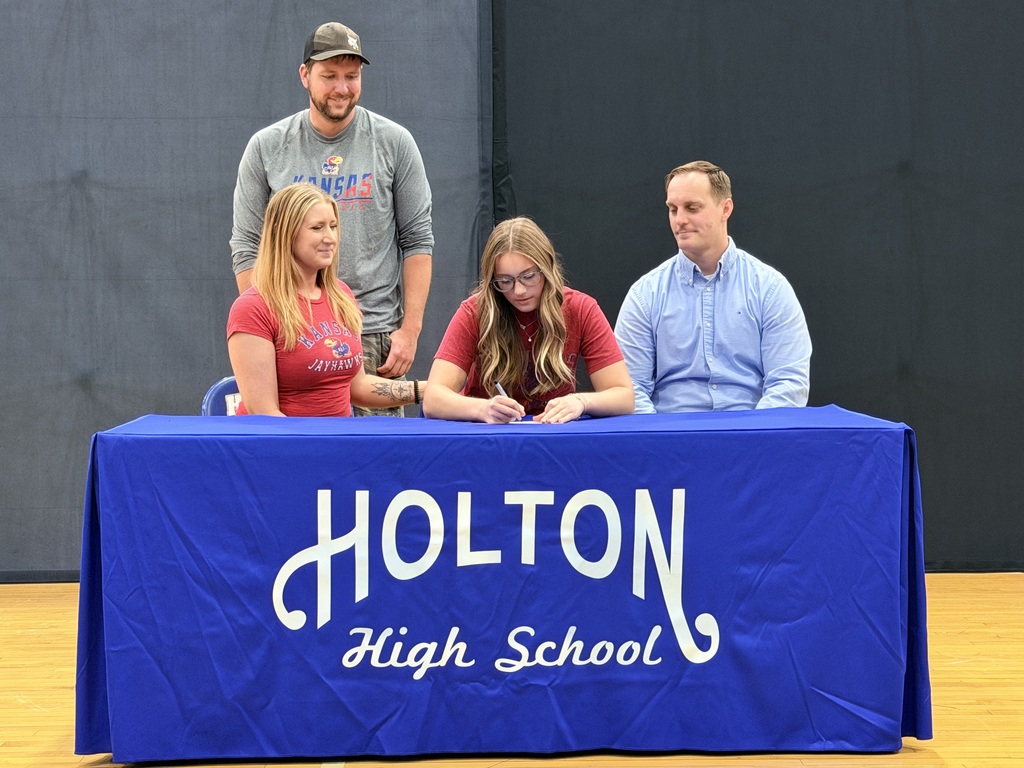 Senior Signing