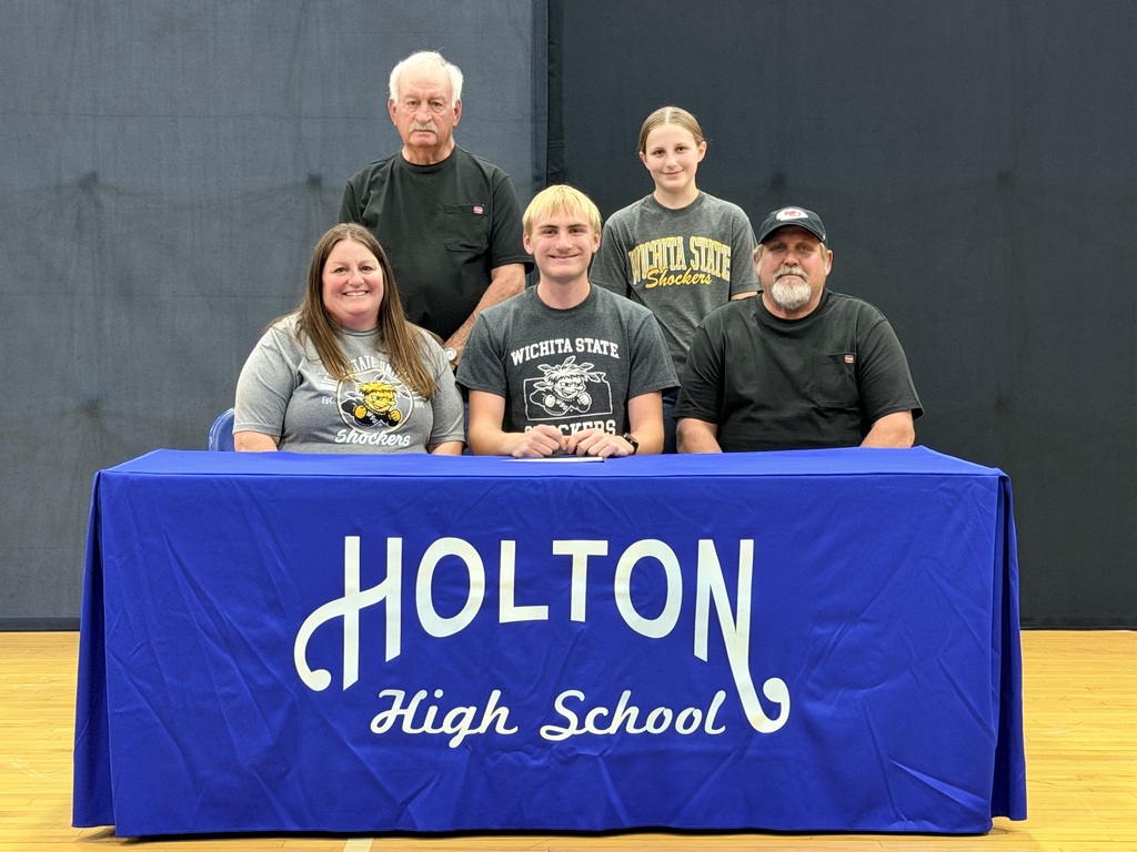 Senior Signing