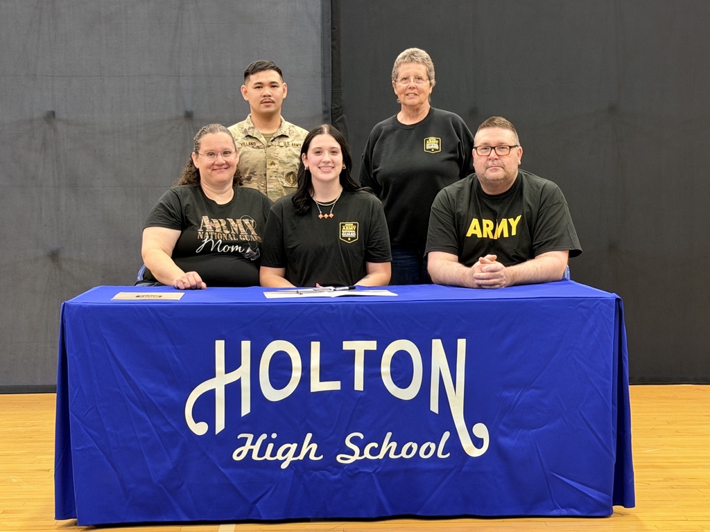 Senior Signing