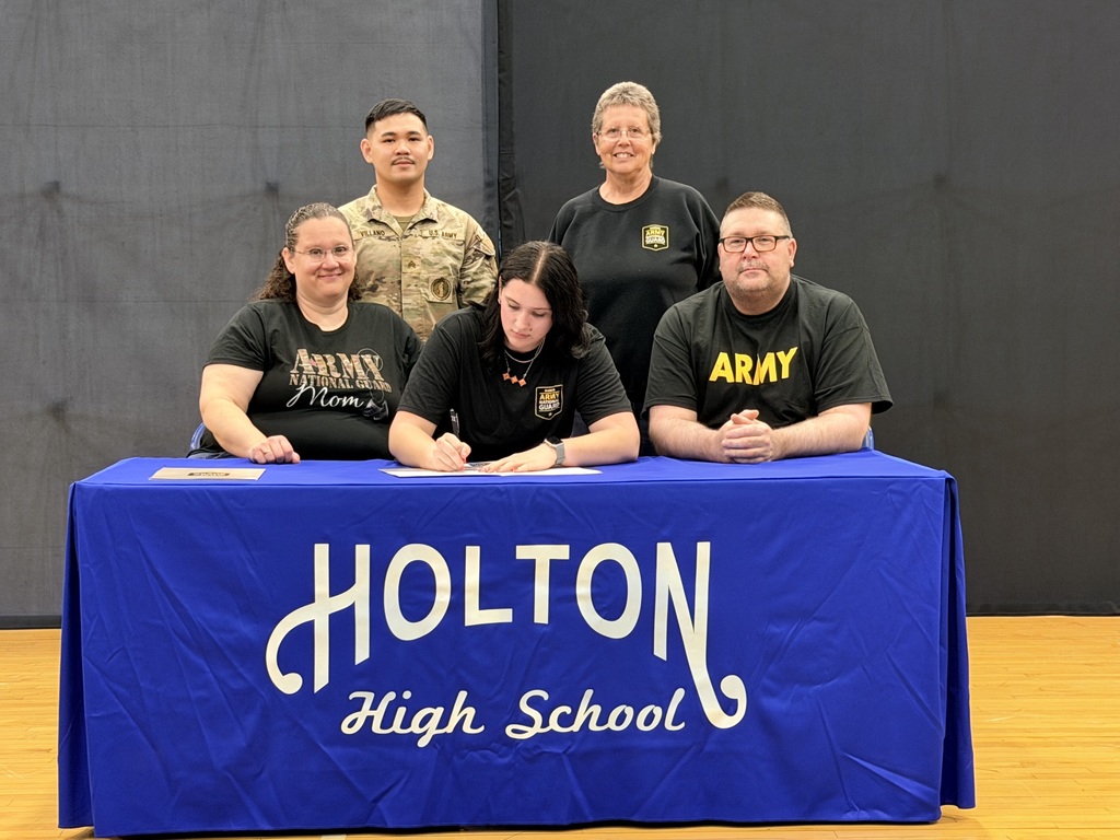 Senior Signing