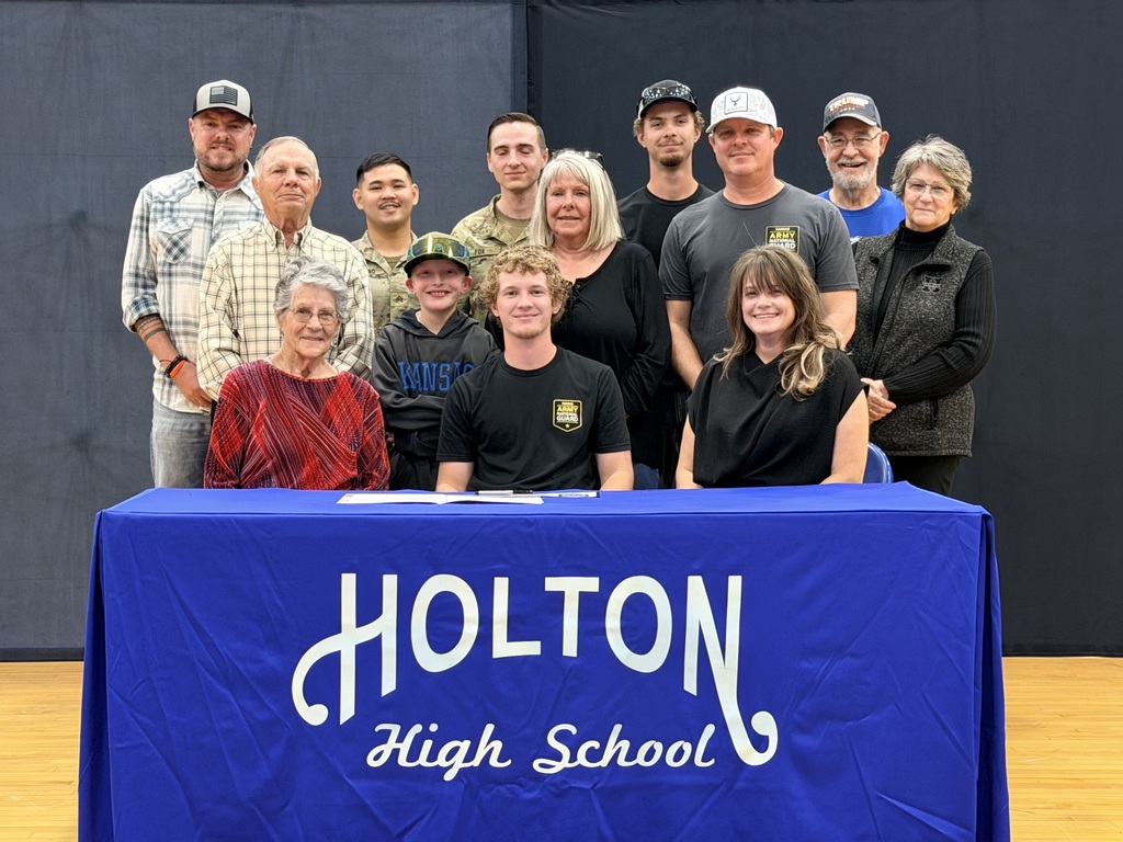Senior Signing