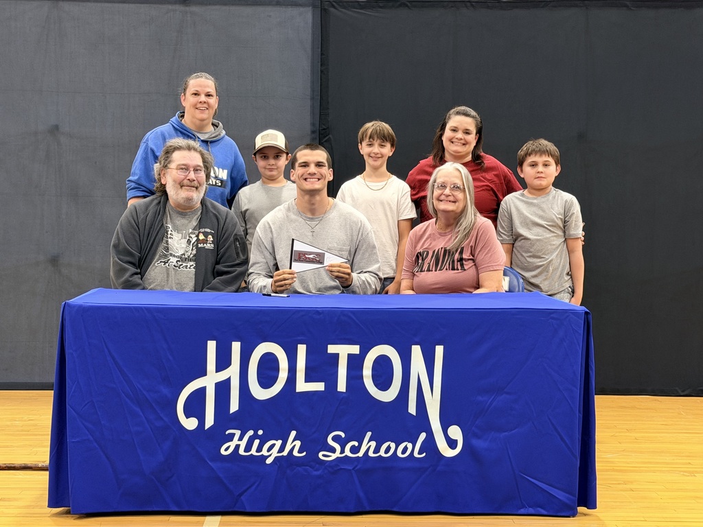 Senior Signing