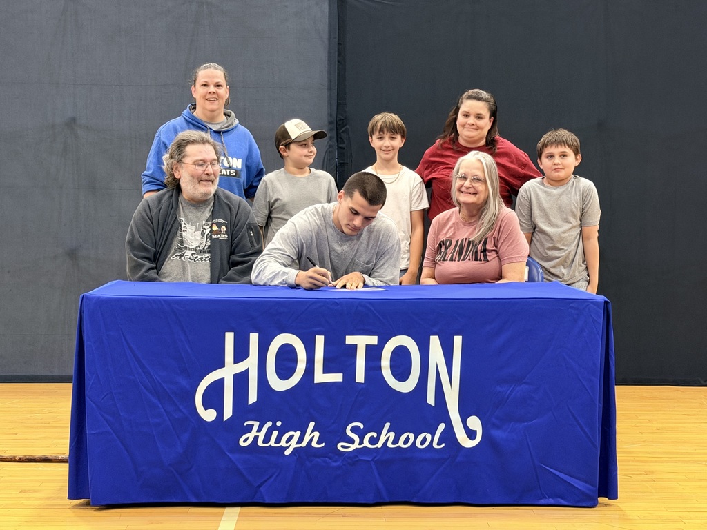 Senior Signing