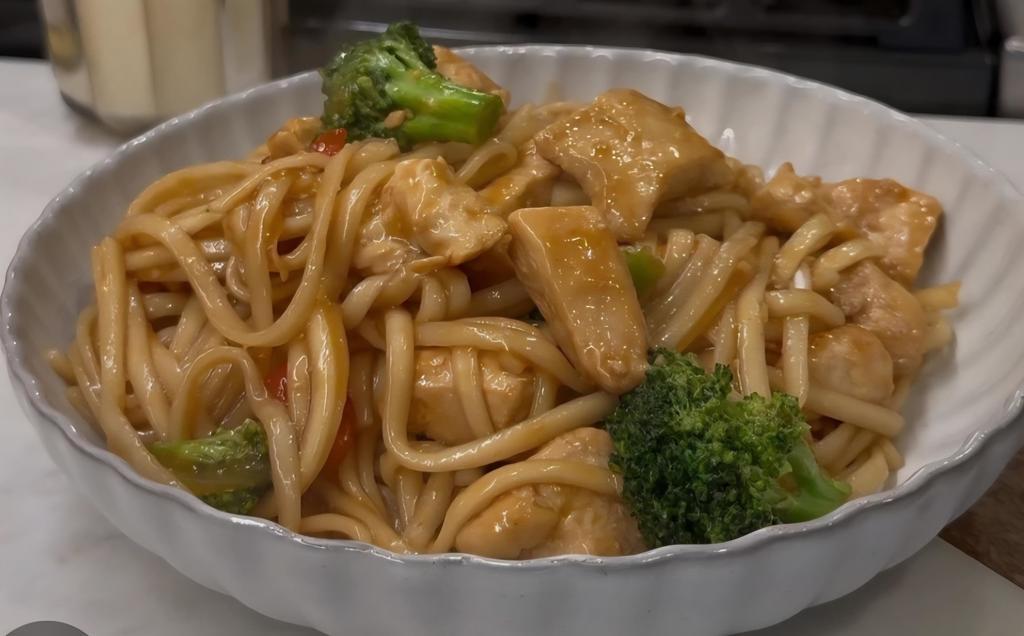 chicken lo mein