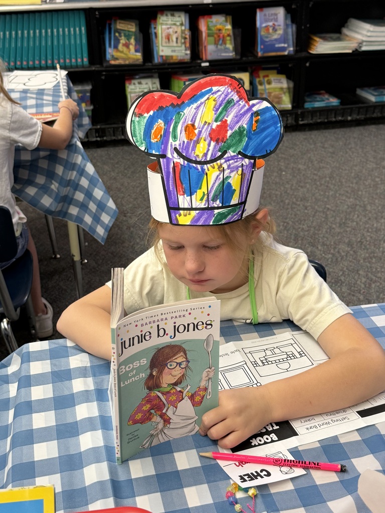 Mrs. Pelle turned her classroom into a “restaurant” and her students did a book tasting. 