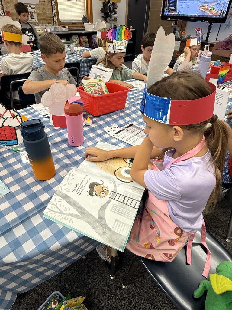 Mrs. Pelle turned her classroom into a “restaurant” and her students did a book tasting. 