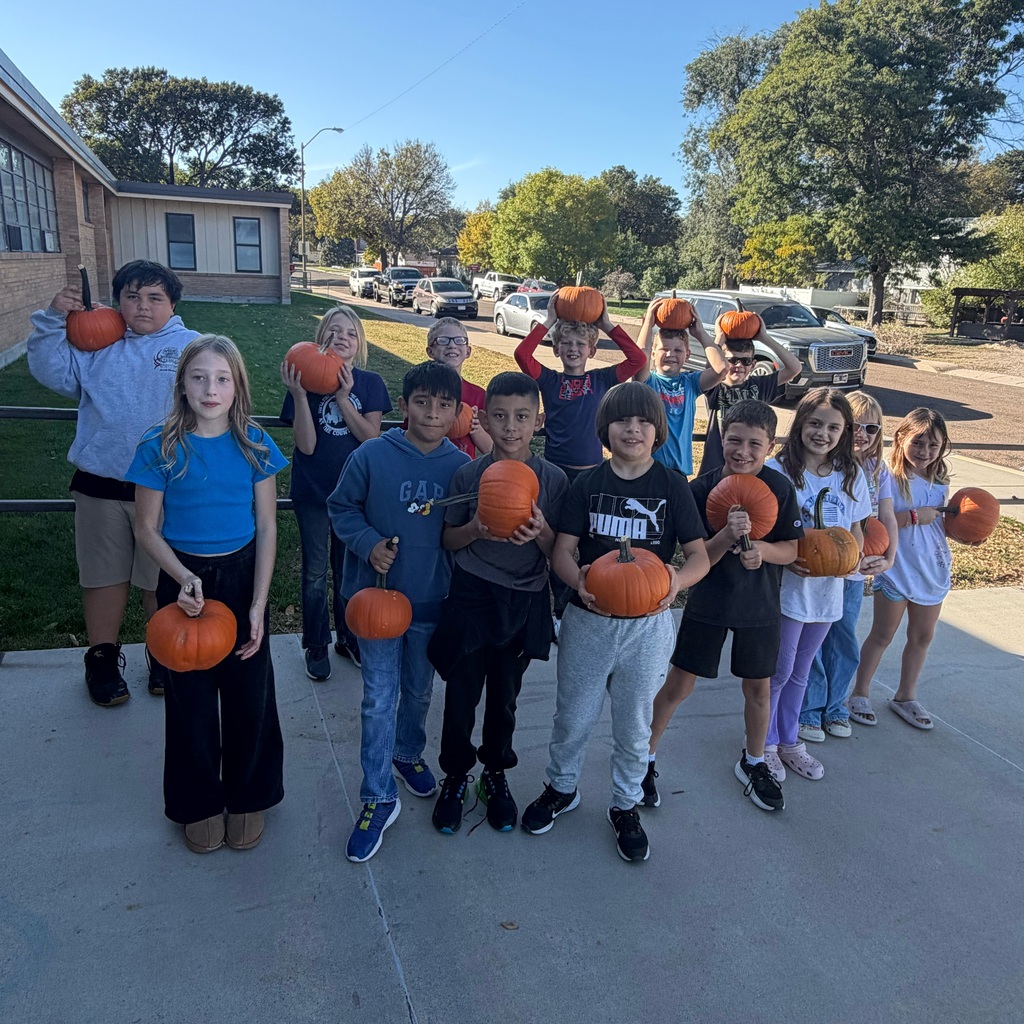 Huge thank you to Holyoke Community Federal Credit Union, CHS Grainland, PC Telcom, Bank of Colorado, First Pioneer National Bank and Pumpkins & More A-Mazing Farm for their continued support and annually making sure all our elementary students receive a pumpkin. ”Gracias!