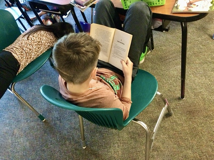 students in 3rd grade class