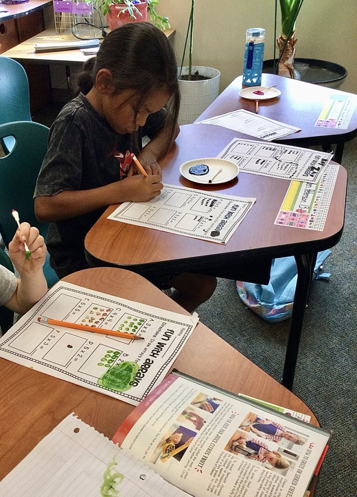 students in 3rd grade class