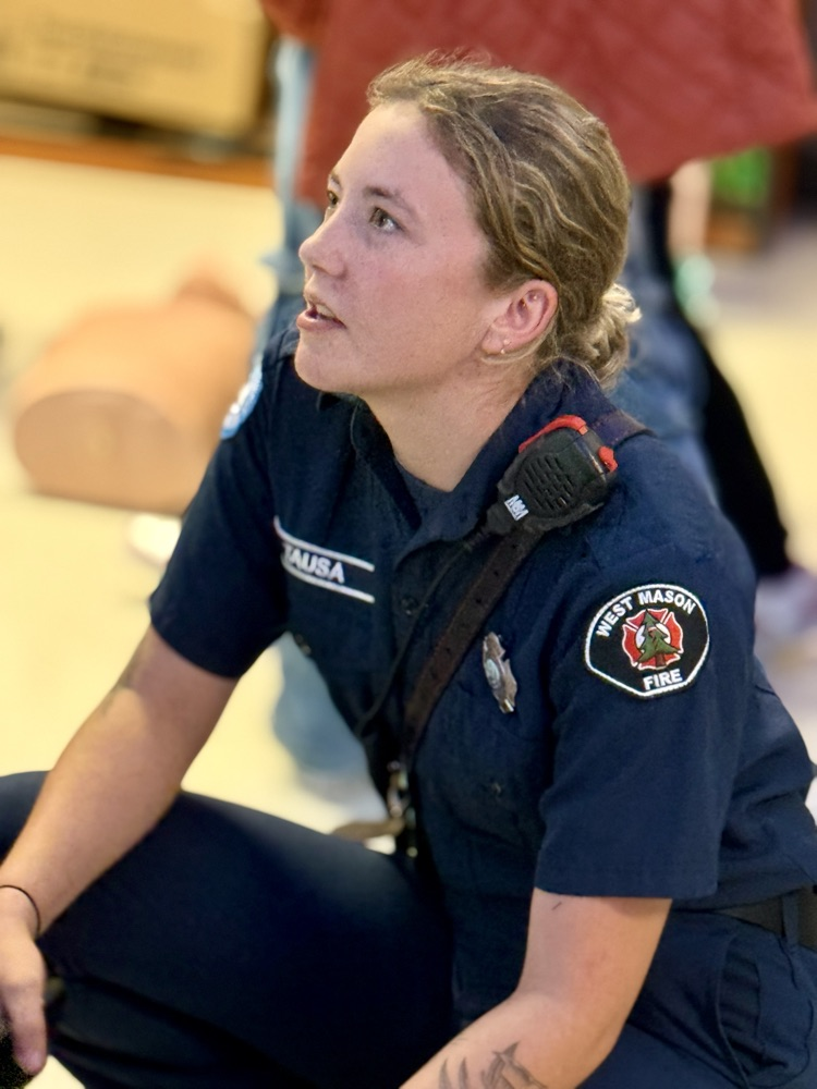 students learning CPR