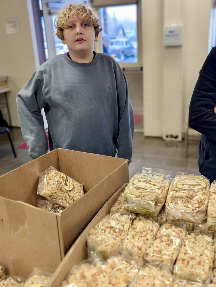 students volunteered at food bank