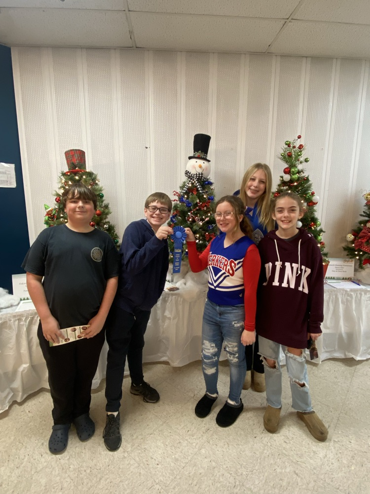 Student Council Members at the Festival of Trees