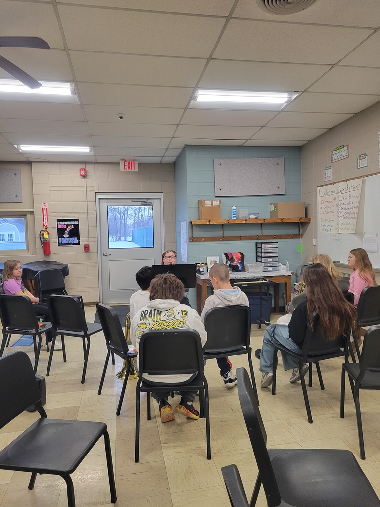student playing saxophone 