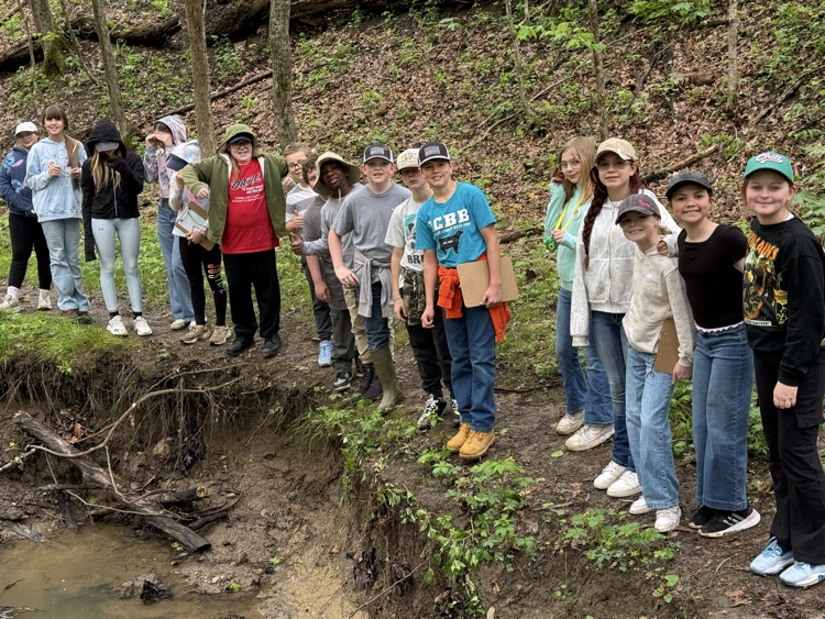 Our second day of Outdoor School for Mr. Rush’s class was spent outside! We were able to hike to Lookout Point and do a critter crawl, where we found spiders, frogs, salamanders, and many more! In total we hiked 2.69 miles!