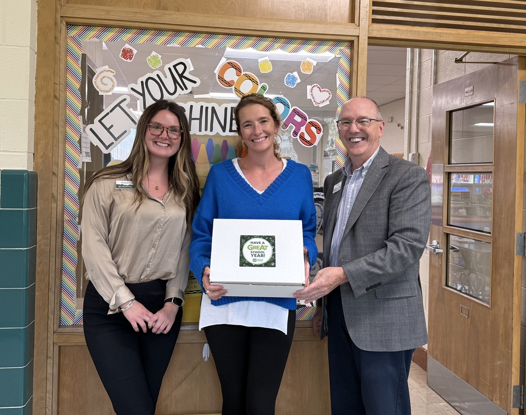 The elementary school would like to send a big "Thank you!" to Heritage Family Credit Union, which made a very generous donation of 25 boxes of supplies to the elementary school teachers. Branch Manager, Heidi Sweet, said that they wanted to start the year off right and welcome the teachers and students back to school. MacKenzie Sprague and Jim Martinez came on the afternoon of September 3rd and delivered the boxes to each elementary classroom. Heidi Sweet and Jim Martinez came back again on September 30th, to deliver more student supplies that were donated by employees and HFCU customers. Thank you for supporting our students and the community!