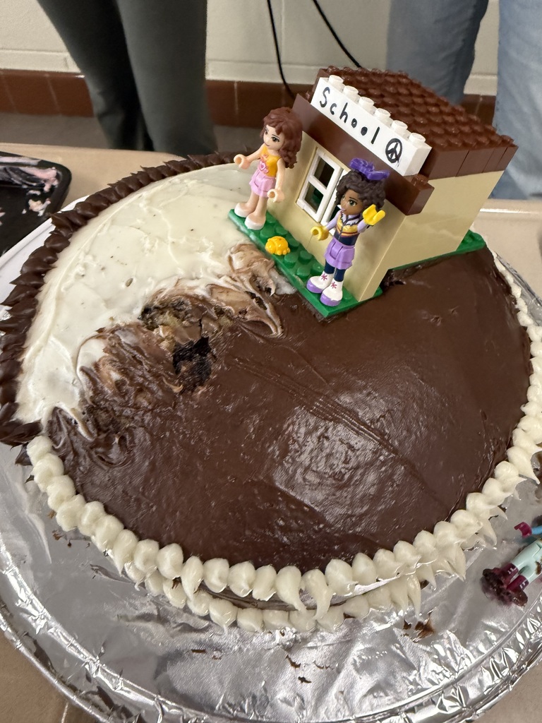 🎂 Twenty-two senior students in Mr. Brian Bushner’s AP Government and Politics class recently held their annual "Cake Day"!🍰 Students formed teams and chose a Supreme Court case to research that relates to the concept of federalism in the United States. Because federalism is sometimes described as either a “layered cake” or “marble cake”, students can bake a cake that displays the type of federalism their case would be classified as on the interior. For the exterior, they decorate the cake based on the theme of the case.  The Supreme Court cases and teams were as follows: Roe v. Wade (two teams/ cakes: Zoe and Brooke / Ayden) Obergefell v. Hodges (Ana, Chyah, Karalina, Ethan)  South Dakota v. Dole (Lizzy, Katy, Mattison)  Brown v. Board of Education (two teams/cakes: Kady, Ava, Sydne, Erin / Halley, Paylyn) Gibbons v. Ogden (Luke, Wyatt, Chris, Blake)  Students are given a lot of freedom with this project, as long as they can explain the concept of federalism as it relates to the SCOTUS case. Mr. Bushner shared that he was “Impressed with how creative the students were and how broadly they looked through U.S. history to choose their cases.” The students always enjoy this creative assignment and have fun tasting the cakes too! Thanks for sharing this project and pictures, Mr. Bushner!