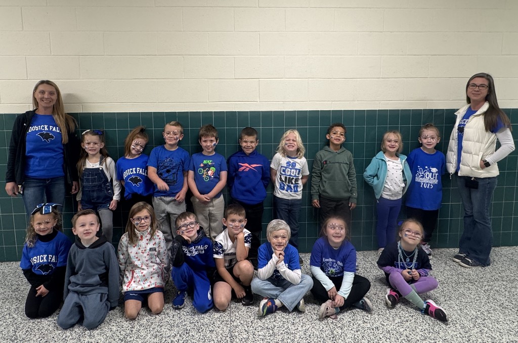 Please enjoy these pictures from our Spirit Week's face-painting day! Our elementary students always have fun when the high schoolers come and visit them.💙🤍🐾