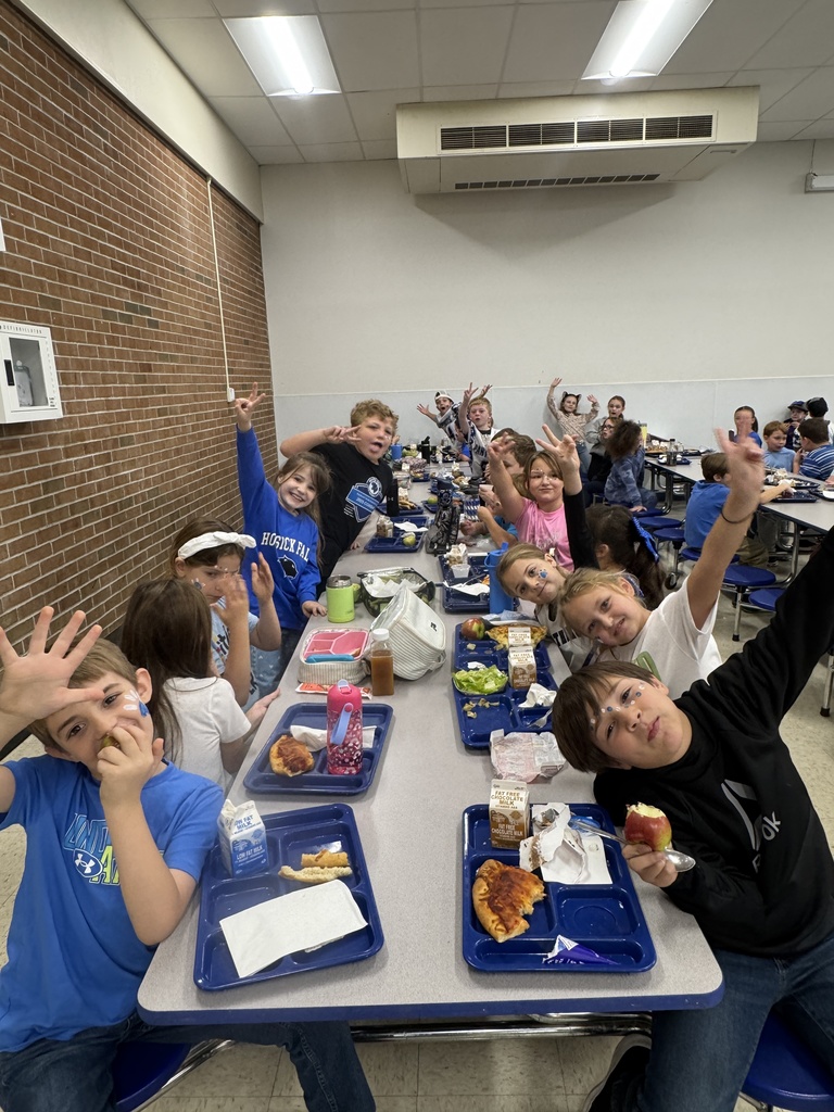 Please enjoy these pictures from our Spirit Week's face-painting day! Our elementary students always have fun when the high schoolers come and visit them.💙🤍🐾