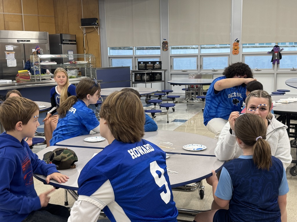 Please enjoy these pictures from our Spirit Week's face-painting day! Our elementary students always have fun when the high schoolers come and visit them.💙🤍🐾