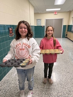 A few updates from our friends in fourth grade: Students in Mrs. Brownell & Mrs. Wells’ fourth-grade class used their recess time to tidy up and organize the Lost and Found this week. If you recognize any of these items, please have your child visit the Lost and Found! Mrs. Brownell and Mrs. Wells also made the official New York State Apple Muffins with their social studies students. This was a tasty way to experience teamwork and learn about New York State Symbols. Students in Ms. Donohue's class recently had a fun chemical change experiment. We love seeing the students getting creative in the classroom. Thanks for sharing, Mrs. Brownell, Mrs. Wells, and Ms. Donohue!!