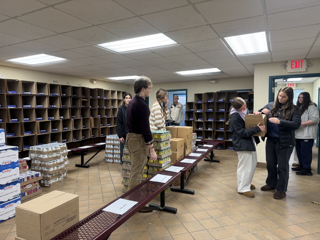 Last week, 24 National Junior Honor Society students and Mrs.  Mabey went to our local food pantry, Hoosick Area Church Association (HACA). The students moved ~5,000 lbs of food from HACA to the Town's Reynolds-Gilchrest Skating Rink, to be sorted and placed into ~180 Thanksgiving distribution boxes for the community. 💙🤍