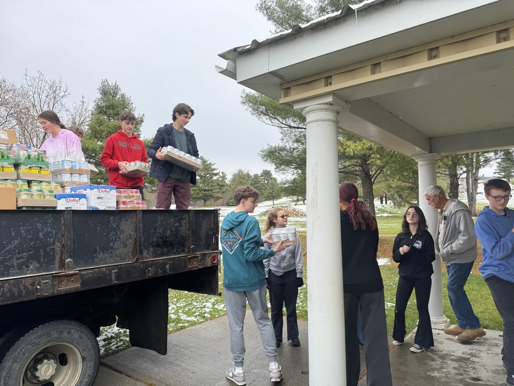 Last week, 24 National Junior Honor Society students and Mrs.  Mabey went to our local food pantry, Hoosick Area Church Association (HACA). The students moved ~5,000 lbs of food from HACA to the Town's Reynolds-Gilchrest Skating Rink, to be sorted and placed into ~180 Thanksgiving distribution boxes for the community. 💙🤍