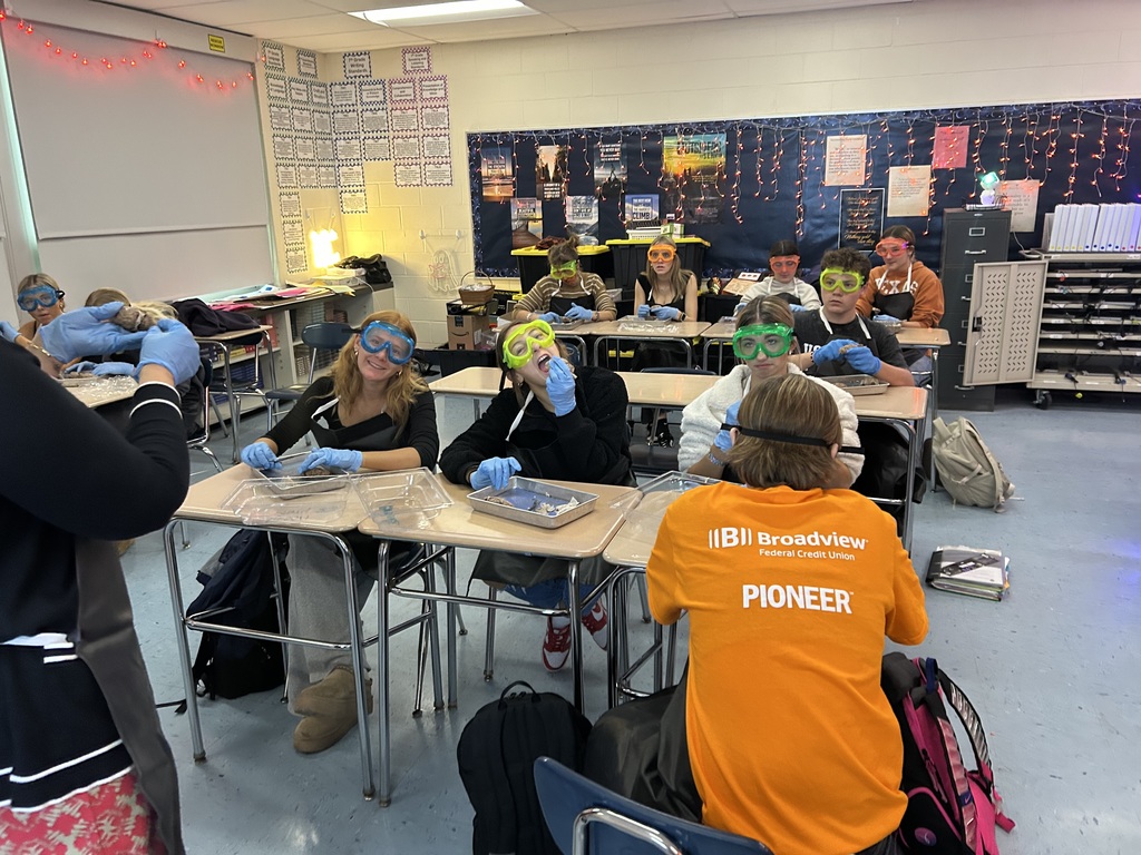 Mr. Cabana's AP Psychology students got hands-on with neuroscience at the end of October! With the help of former 8th-grade science teacher and current librarian, Mrs. Antolick, students dissected sheep brains to explore the complex anatomy of the brain, identifying external and internal structures, understanding the relationship between structure and function, and discovering the similarities between sheep and human brains. This engaging lab experience brought their classroom learning to life! 🧠
