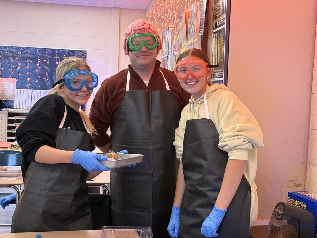 Mr. Cabana's AP Psychology students got hands-on with neuroscience at the end of October! With the help of former 8th-grade science teacher and current librarian, Mrs. Antolick, students dissected sheep brains to explore the complex anatomy of the brain, identifying external and internal structures, understanding the relationship between structure and function, and discovering the similarities between sheep and human brains. This engaging lab experience brought their classroom learning to life! 🧠