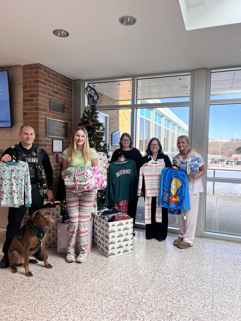 HFCSD is sending a big thank you to Mary Pat Donnelly, Rensselaer County DA, for organizing a pajama drive and visiting with us yesterday. The students will be so happy to receive their new pajamas! Special thanks to our teacher,  Mrs. Michelle Kane, for her work on this project. 