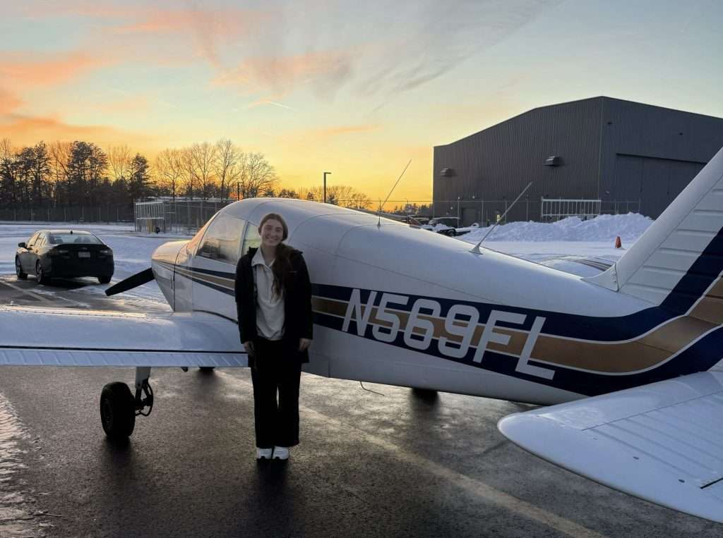Senior, Emma Waugh, recently completed her first solo flight! ✈Emma has been training with Hewison Aviation Flight Training School since July 2025. This is a huge accomplishment on her journey to becoming a licensed pilot! Congratulations, Emma!👏🐾 Read more here: https://hewisonaviation.com/2025/12/congratulations-emma-waugh-solo-completion-december-3/