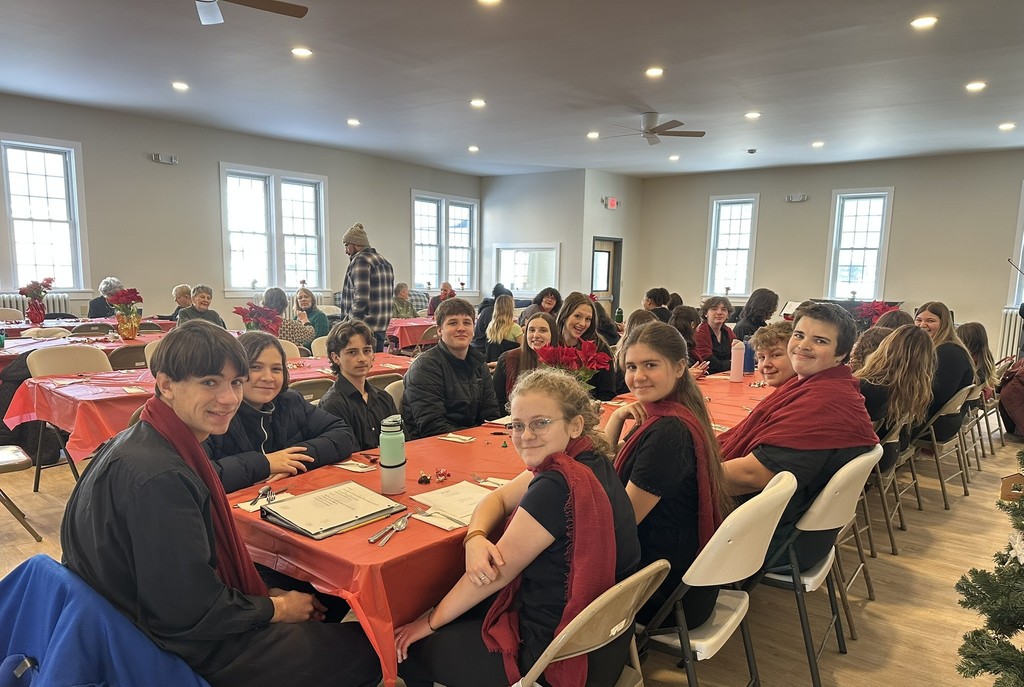 Senior Chorus perform holiday songs at Kiwanis