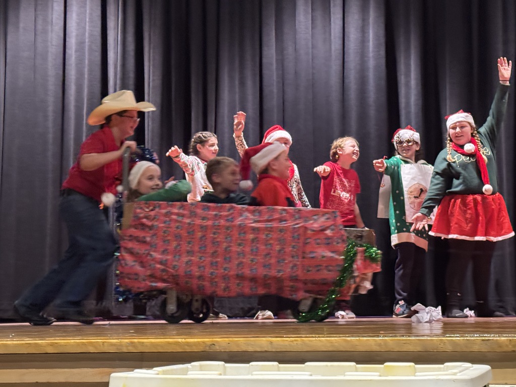 middle school holiday lip sync battle 2025